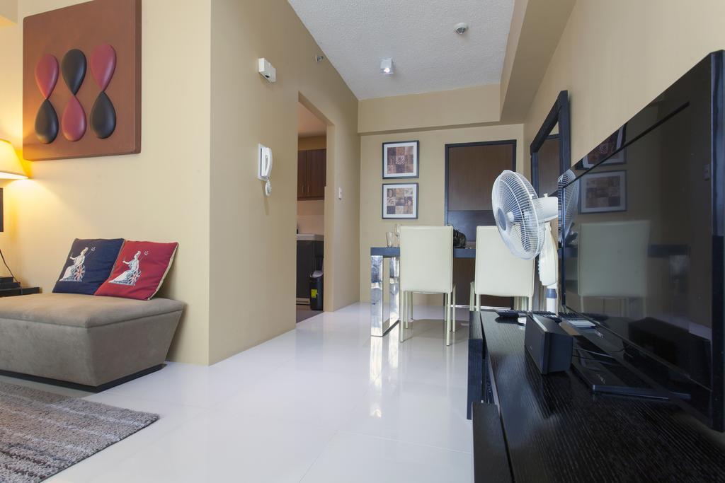 Apartment At Greenbelt ماكاتي المظهر الخارجي الصورة